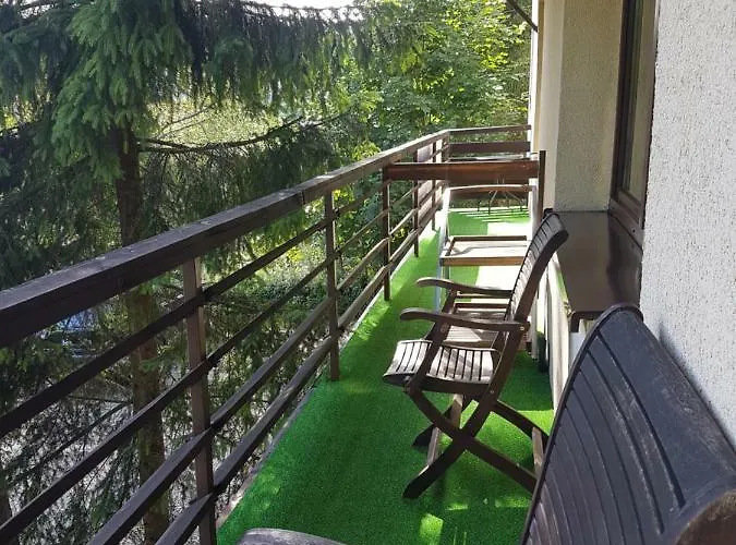 לינה וארוחת בוקר Niezapominajka שצ'צ'ירק